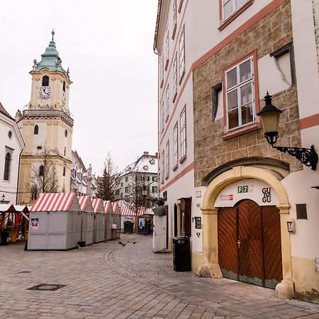 Apartment Lea - Old Town Bratislava Eksteriør billede